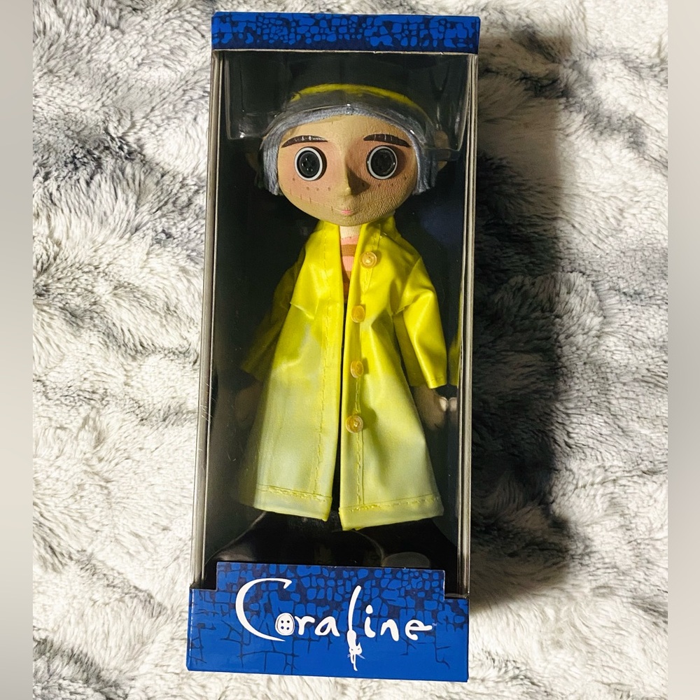 Coraline The Movie 10” Prop Replica Doll Factory Sealed Excellent Condition
